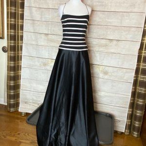 JS Collections Black and White striped dress gown sz. 6